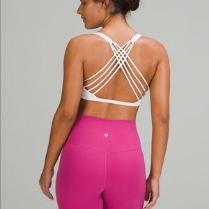Lululemon White Free To Be worn ONCE!